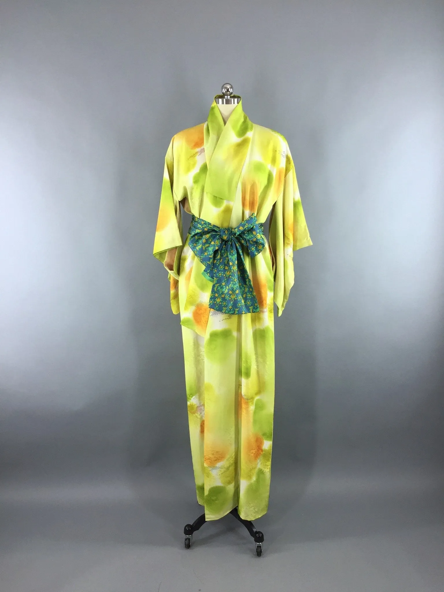 1960s Vintage Silk Kimono Robe in Psychedelic Acid Green Metallic Embroidery