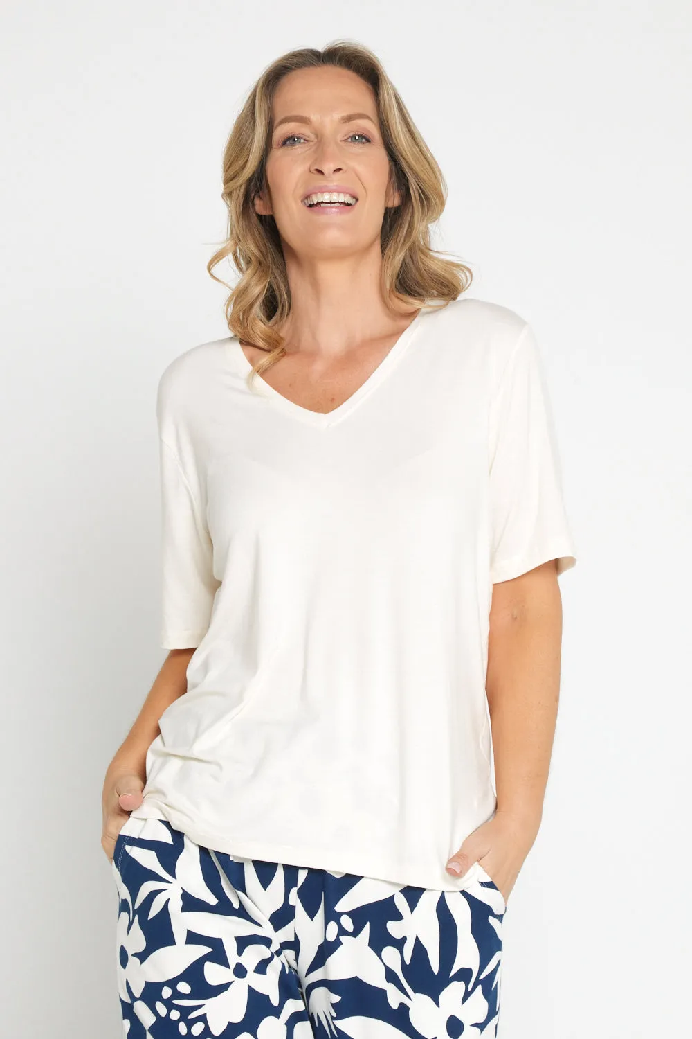 Lexi V Neck Tee - Pearl