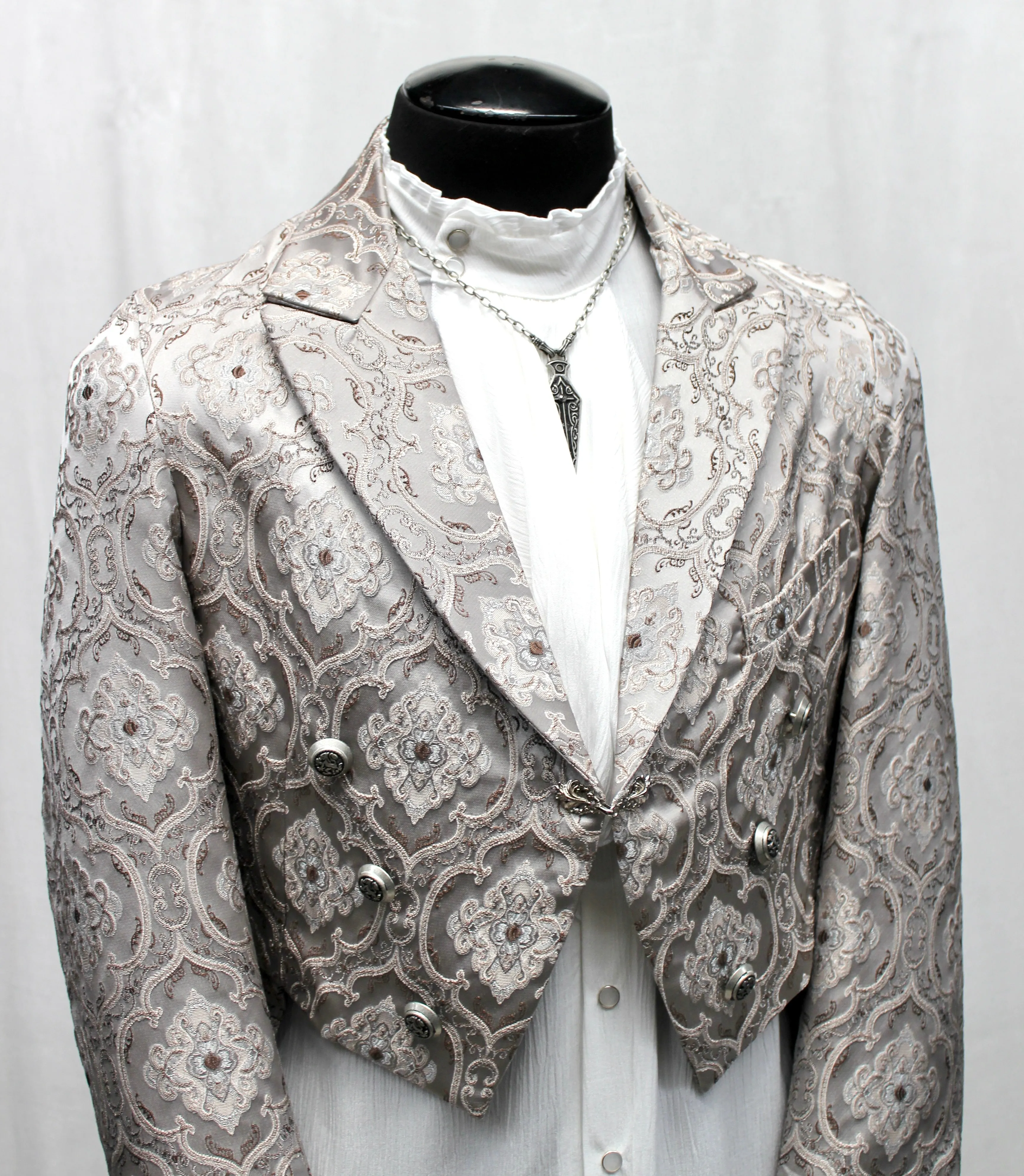 MONTE CRISTO TAILCOAT - SILVER BROCADE