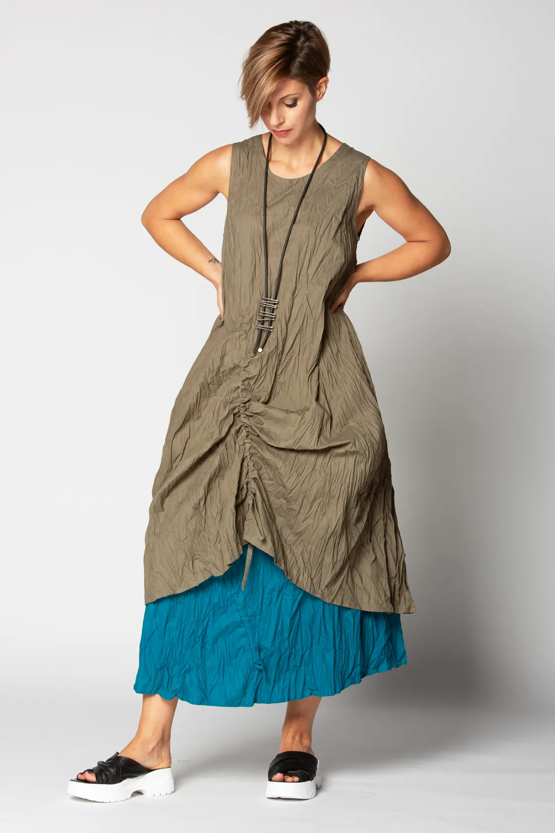 N/S Shiraz Dress in Taupe Carnaby