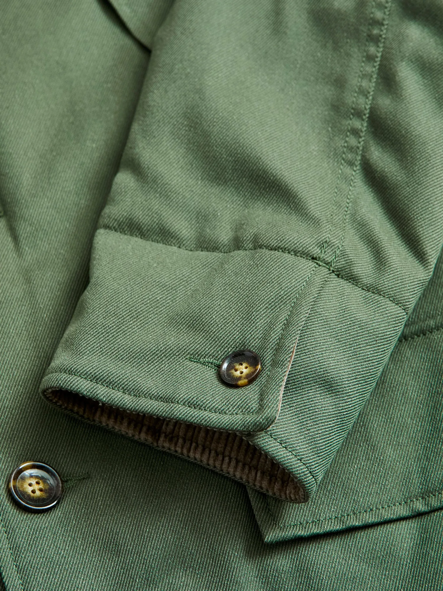 Outdoor Quilting Jacket in Olive