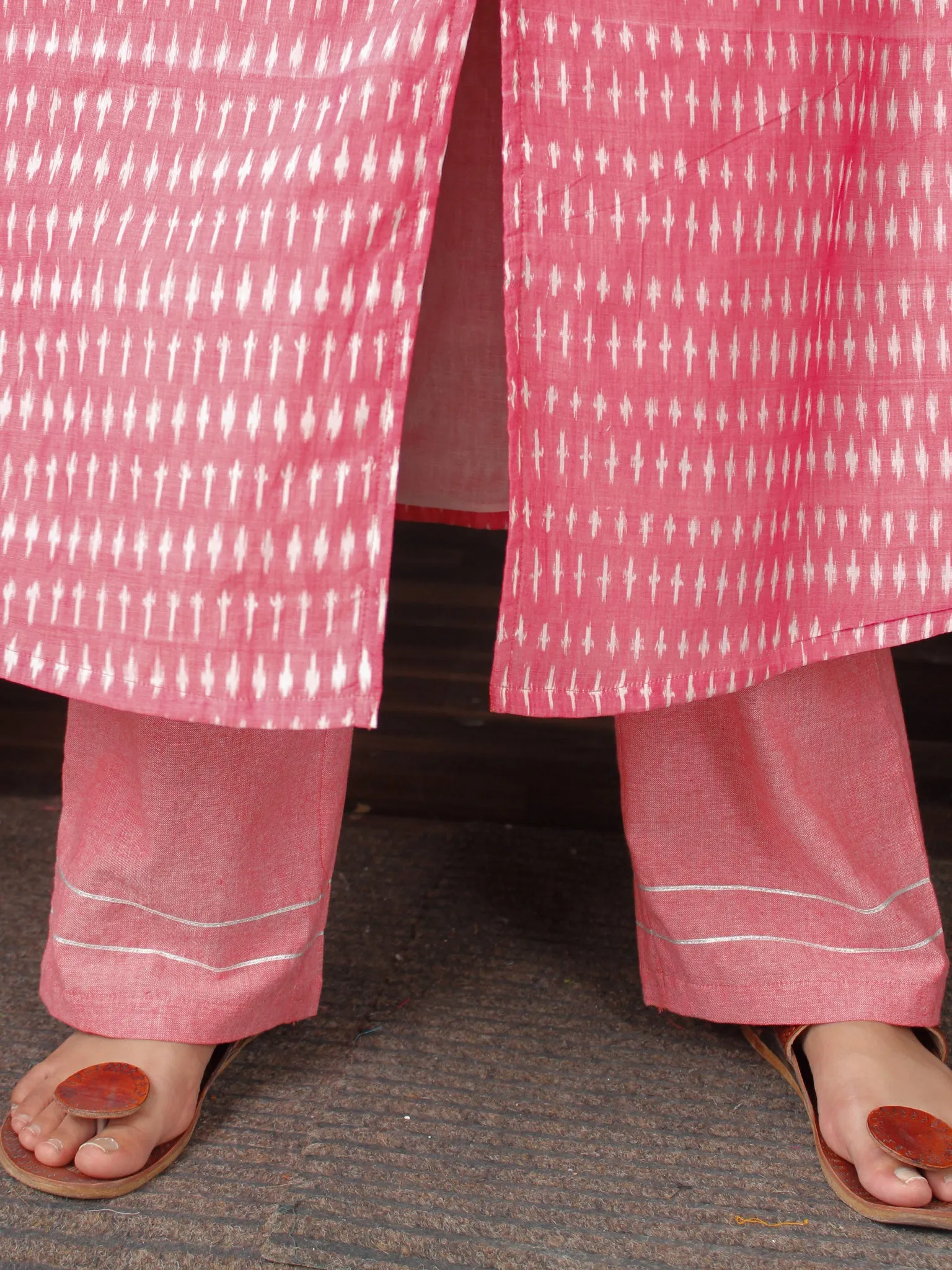 Pink Ivory Silk Cotton Ikat Kurta & Pants With Zari Embroidery (Set of 2)  - SS01F1563