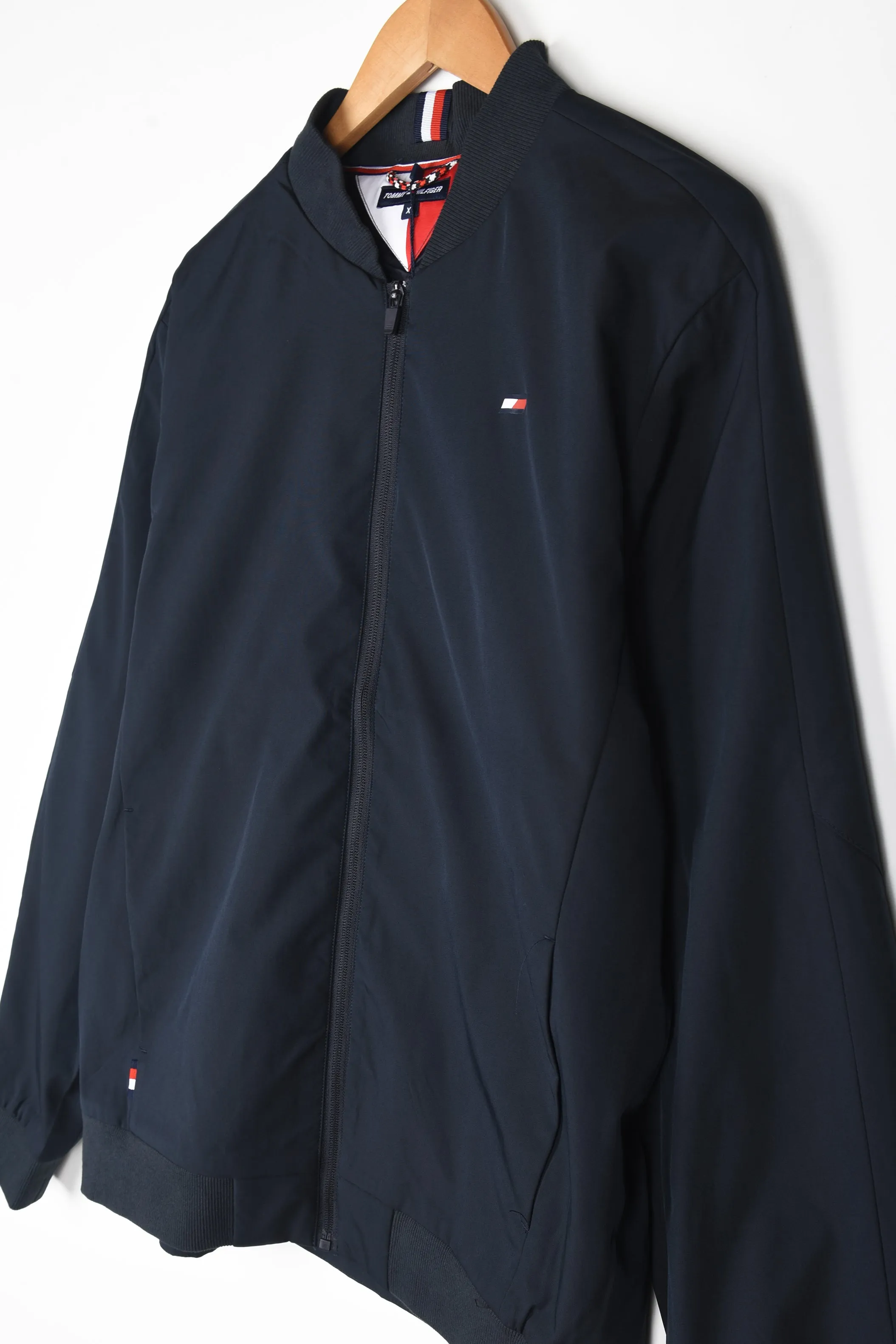 TOMMY HILFIGER LIGHT WEIGHT BOMBER JACKET (NAVY)