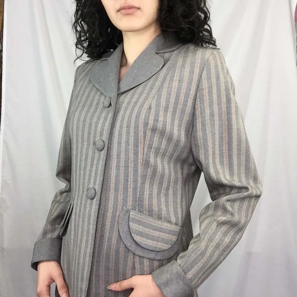 Vintage 1940s 1950s | Gray Striped Wartime Suit Coat Blazer Pinup Jacket | S